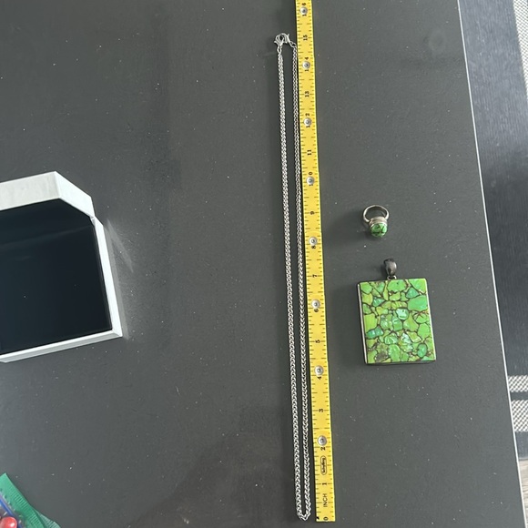 Necklace and ring set - Picture 2 of 6